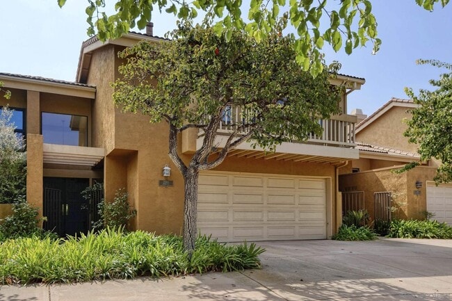 2585 Caminito Muirfield