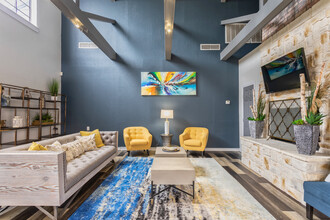 Avalon Villas in Irving, TX - Foto de edificio - Interior Photo