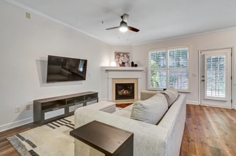 702 Surrey Park Pl SE in Smyrna, GA - Foto de edificio - Building Photo