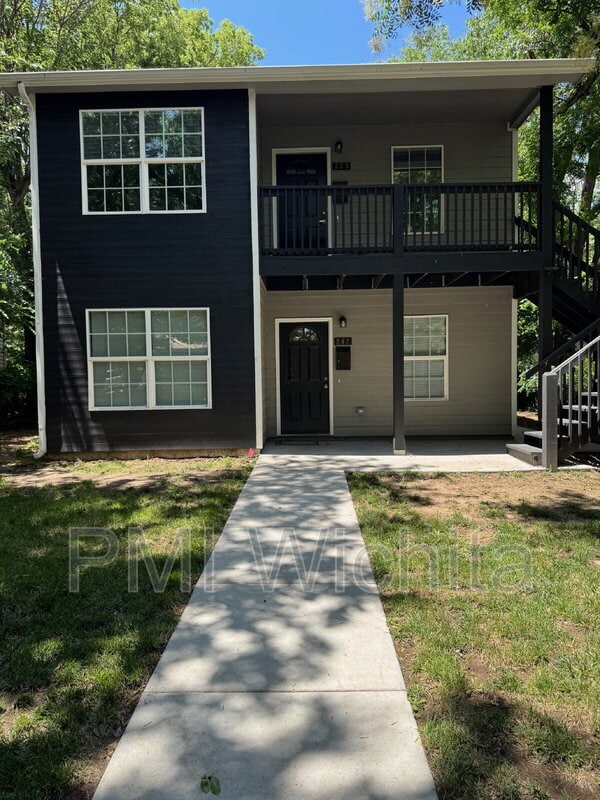 property at 247 N Elizabeth St