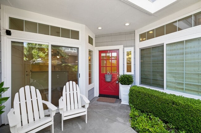 3610 5th Ave in Newport Beach, CA - Building Photo - Building Photo