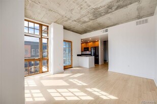 275 S Harrison St in Denver, CO - Building Photo