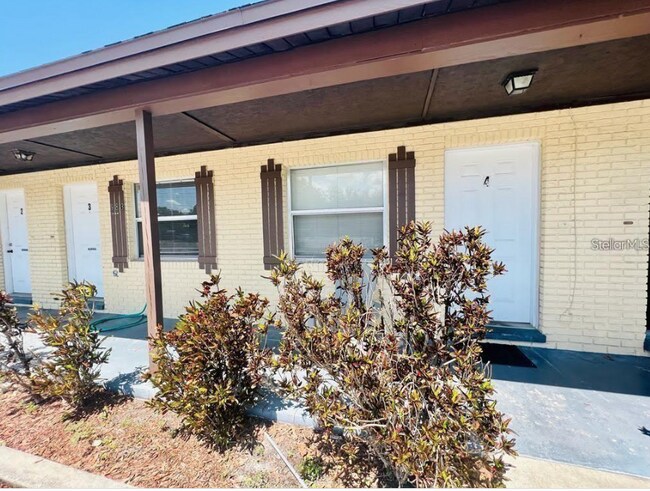 991 Berkley Rd in Auburndale, FL - Building Photo - Building Photo