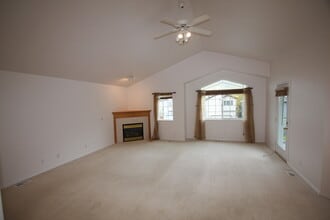 19563 Highland Ridge Dr in Anchorage, AK - Building Photo - Building Photo