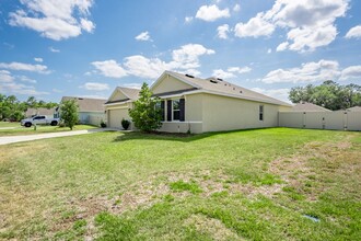 1556 NE 50th Ter in Ocala, FL - Building Photo - Building Photo