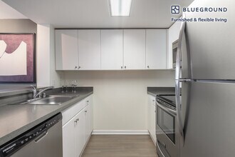 2 Townsend St in San Francisco, CA - Building Photo - Building Photo