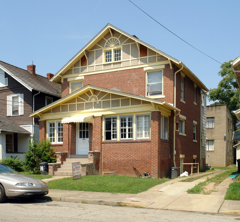 529 Nancy St in Charleston, WV - Foto de edificio