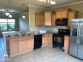 156 Harvick Cir in Cabot, AR - Foto de edificio - Building Photo