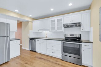 1195 Bear Mountain Dr in Boulder, CO - Building Photo - Building Photo