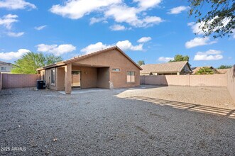 7037 W Cavalier Dr in Glendale, AZ - Foto de edificio - Building Photo