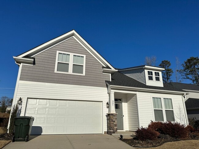 property at 521 Robinwood Pl