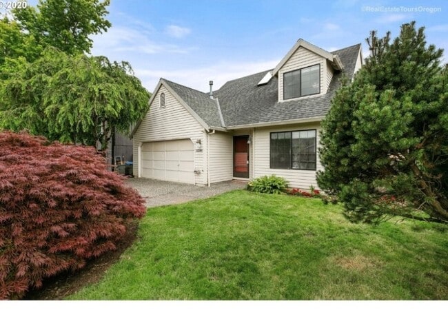 16284 NW Lyndel Ln in Beaverton, OR - Building Photo - Building Photo