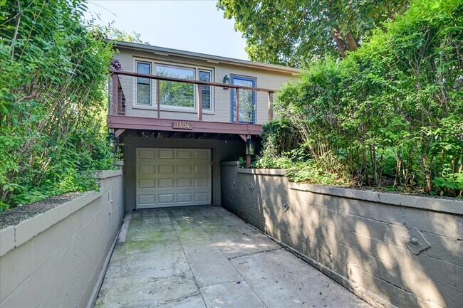 1404 Wyldhaven Ave in Monona, WI - Building Photo - Building Photo