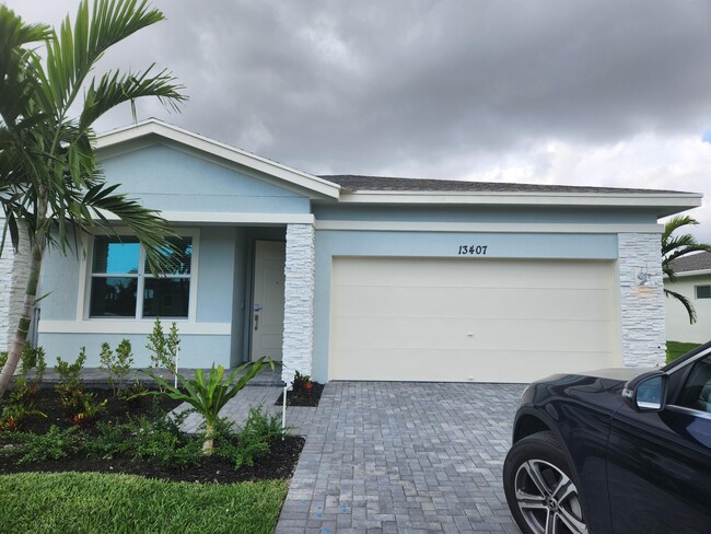 13407 Peace Pl in Delray Beach, FL - Building Photo - Building Photo