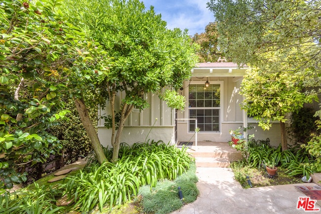 property at 11425 Burnham St