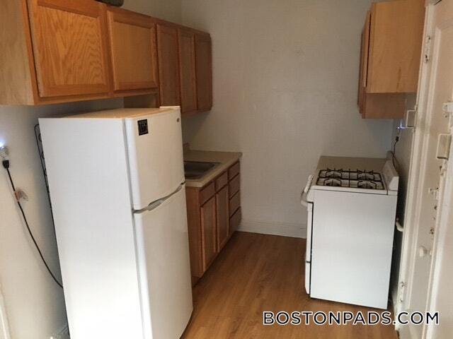 109 Brainerd Rd in Boston, MA - Building Photo