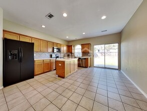 2673 Silver Hill Dr in Fort Worth, TX - Foto de edificio - Building Photo