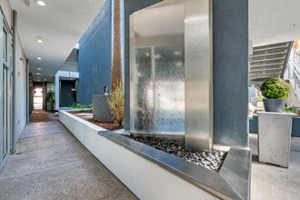 101 Market St, Unit Atria in San Diego, CA - Foto de edificio - Building Photo