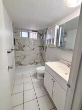 1407 NE 56th St, Unit 109 in Fort Lauderdale, FL - Building Photo - Building Photo