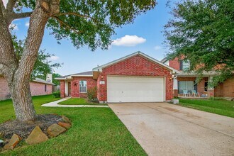 3123 Sun Terrace Ln in Dickinson, TX - Building Photo - Building Photo