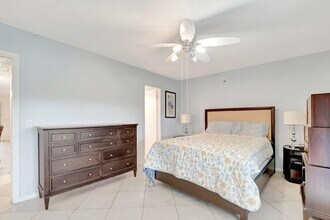 549 Fanshaw N, Unit 5490 in Boca Raton, FL - Foto de edificio - Building Photo