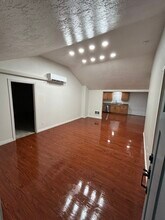 520 Walnut St in Independence, OR - Building Photo - Building Photo