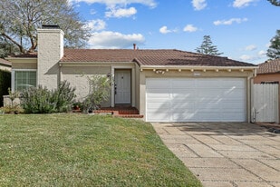 1524 Coolidge Ave in Pasadena, CA - Building Photo