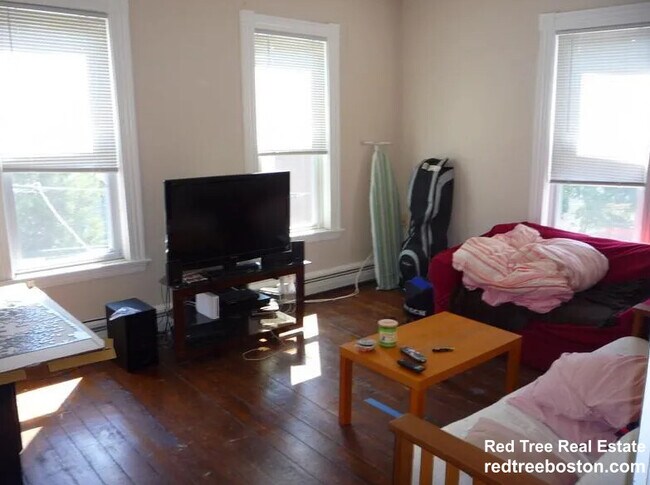 428 Franklin St, Unit 3L in Cambridge, MA - Building Photo - Building Photo