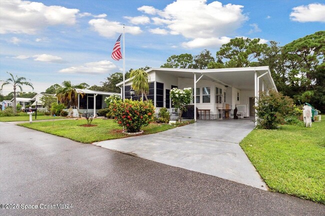 property at 4338 Twin Lakes Dr