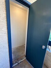 1201 S McClintock Dr in Tempe, AZ - Foto de edificio - Building Photo