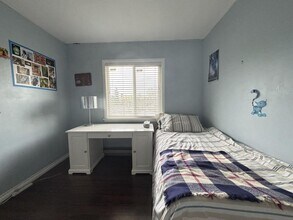 6550 Clinton St in Burnaby, BC - Building Photo - Building Photo