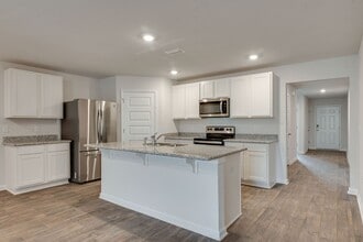 5614 Tristan Ct in Milton, FL - Building Photo - Building Photo