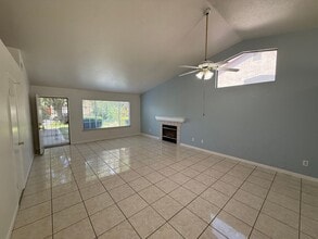 3605 Effingham Ln in Modesto, CA - Building Photo - Building Photo