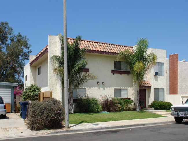 16841 Hoskins St in Huntington Beach, CA - Building Photo - Building Photo