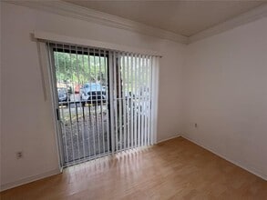 9907 Westwood Dr in Tamarac, FL - Building Photo - Building Photo