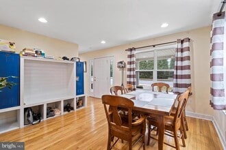 994 Upper Gulph Rd in Wayne, PA - Building Photo - Building Photo