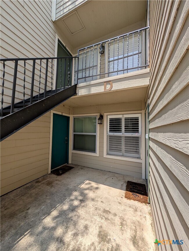property at 551 Terminal Loop Rd