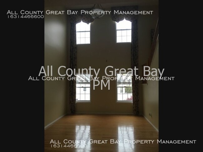 5 Windjammer Xing in Manorville, NY - Building Photo - Building Photo