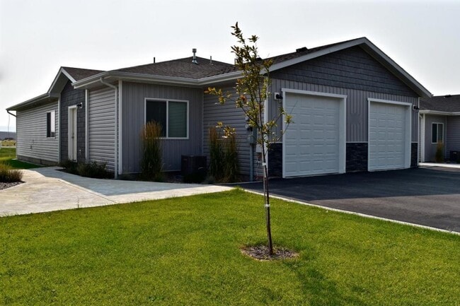 property at 645 S Park Ave