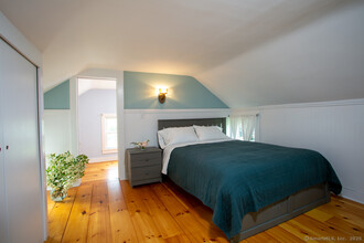 50 Farnum Rd in Salisbury, CT - Building Photo - Building Photo