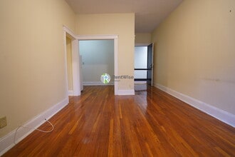 223 Essex St in Melrose, MA - Building Photo - Building Photo