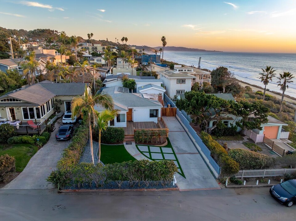 127 7th St in Del Mar, CA - Building Photo