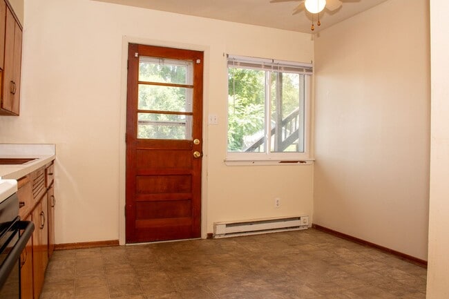 420 W Mather St in Alton, IL - Building Photo - Building Photo