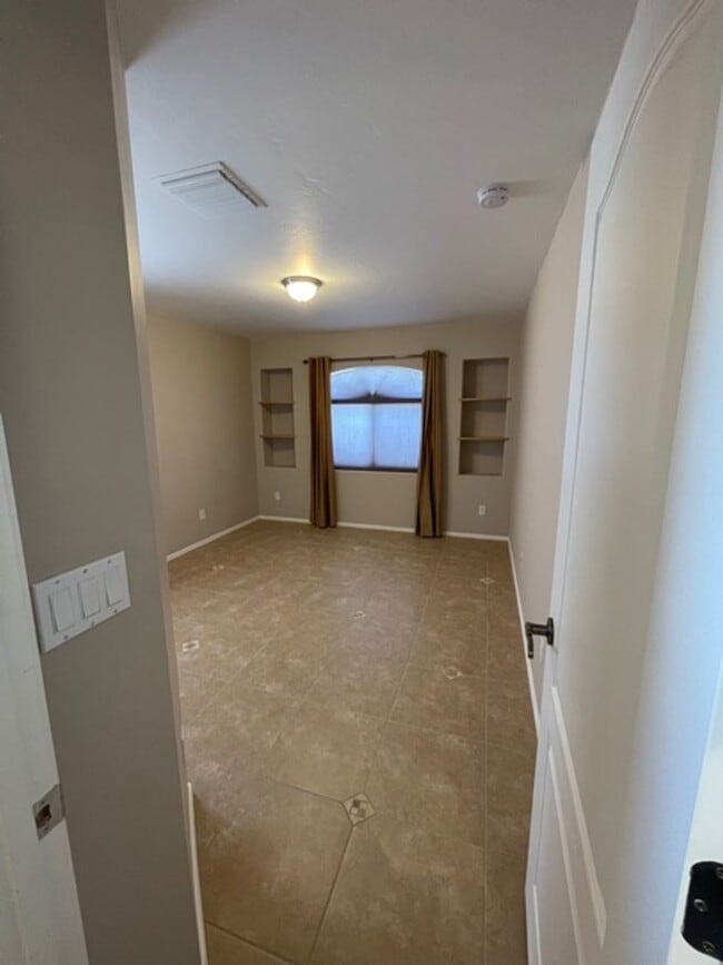property at 2407 W Golden Hills Rd