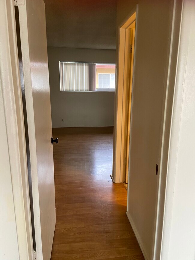 14822 Chadron Ave Apartments and Nearby Gardena Apartments For Rent