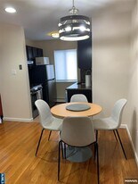 601 Davis Ave in Harrison, NJ - Building Photo