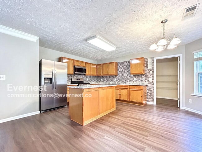 520 Kensigton Park Dr in Canton, GA - Building Photo - Building Photo
