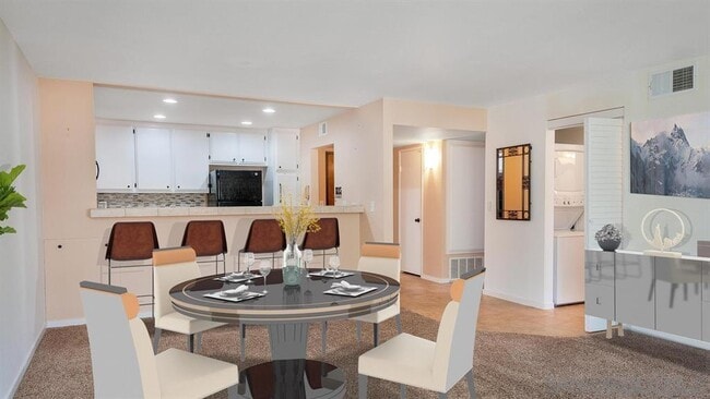 12515 Oaks N Dr in San Diego, CA - Building Photo - Building Photo