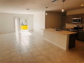 1382 Deepwater Cir in Eagle Lake, FL - Building Photo - Building Photo