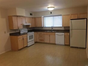 4739 Butler Hill Rd in St. Louis, MO - Building Photo - Building Photo